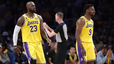 Леброн Джеймс