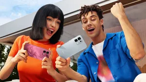 Новый OPPO A6 Pro отдают за 22000: огромная батарея 7 Ач, четкий OLED-экран и неубиваемый корпус с защитой IP69
