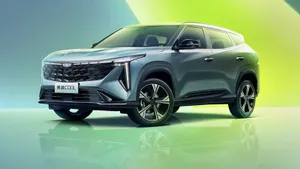 Между Атласом и Кулреем: Geely везет в Россию новый кроссовер Cityray — что это за автомобиль