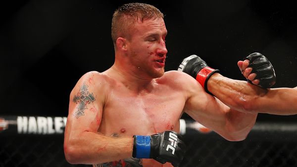 Крылов жестко вырубил литовца, брат Хабиба растерзал легенду, Гейджи настигает Пимблетта: LIVE!