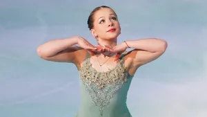 Ученица Плющенко с шурупами в спине превзошла рекорд Малинина по количеству сальто. Но какой ценой?