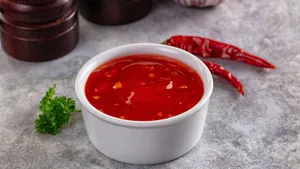 Никакого кетчупа и майонеза: готовлю 4 вкусных соуса к шашлыку за 5 минут