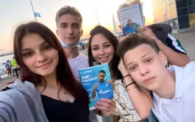 ФК Зенит СПб, ФК Крылья Советов Самара, Софья Самодурова, Алиса Ефимова/Александр Коровин