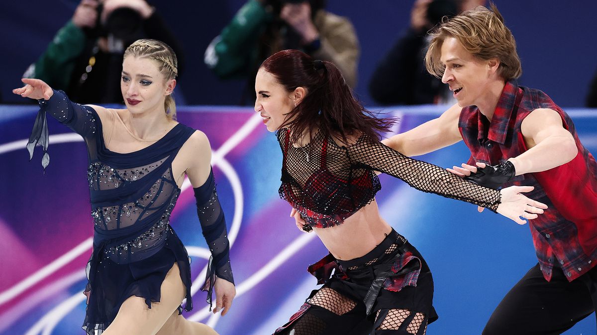 Американские панки поблагодарили дочь Тутберидзе, а канадского певца Маккиннона удивила Эмбер Гленн