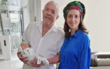 Молодая жена родила 68-летнему Андрею Макаревичу сына. Фото