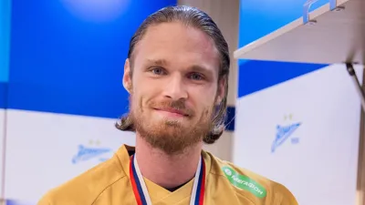 Денис Адамов