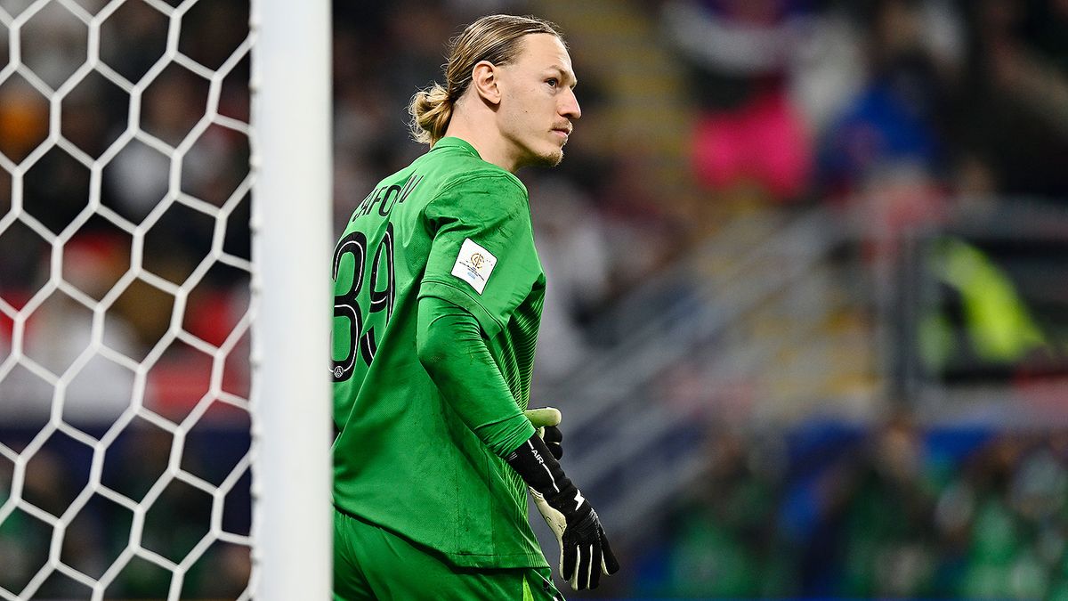 Канчельскис — об успехах Сафонова в «ПСЖ»: «Любая наша победа в Европе — это плюс»