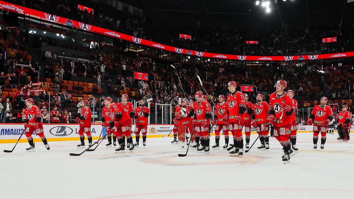 «Автомобилист» обыграл «Сибирь» в чемпионате КХЛ