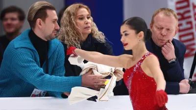 Аделия Петросян, Этери Тутберидзе, Даниил Глейхенгауз, Сергей Дудаков