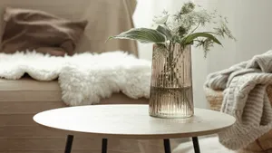 Отмываю помутнение внутри вазы или кувшина: снимаю любой налет с хрусталя без бытовой химии