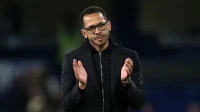 Лиам Росеньор