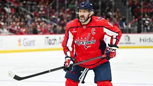 Овечкин угодил в яму и не может из нее выбраться! Русская звезда снова без голов — «Вашингтон» проиграл без шансов