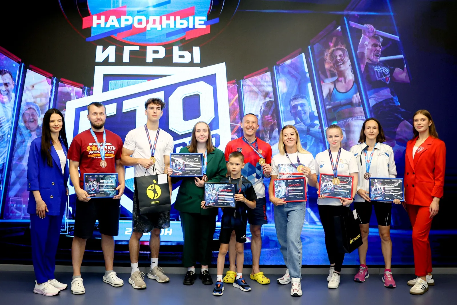3200_10000_max.webp