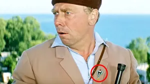 Деталь из «Бриллиантовой руки» понимают не все: что значил значок у Лелика — Гайдай добавил его неслучайно