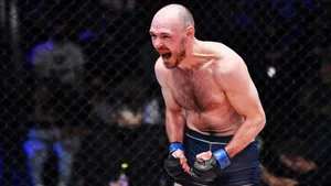 Россиянин Борщев нокаутировал американца Буша на турнире UFC Vegas 46