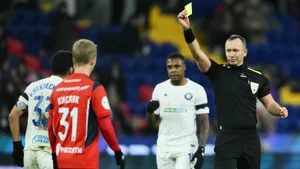 Судья в матче ЦСКА снова провалился по всем статьям: его спорные решения трудно объяснить