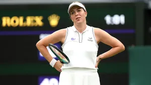 Дочь русских эмигрантов лишила олимпийскую чемпионку из России мечты. Павлюченкова сделала чудо-камбэк, но…