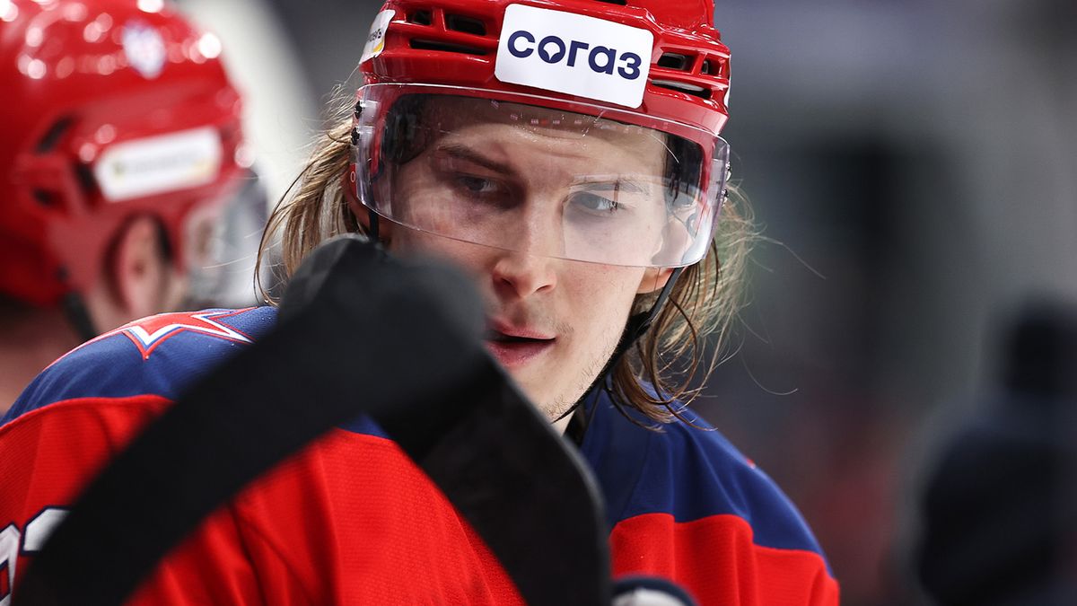 «Авангард» продлил контракт с Ибрагимовым