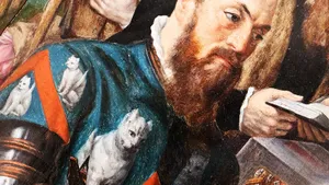 Одна деталь на картине XVI века поразила зрителей: зачем на доспехах рыцаря изображение… котиков?