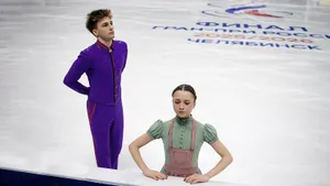 Дочь чемпионки Олимпиады Бережной вклинилась в борьбу 6 пар Тутберидзе. У Касинс и Брегея бронза финала ГП