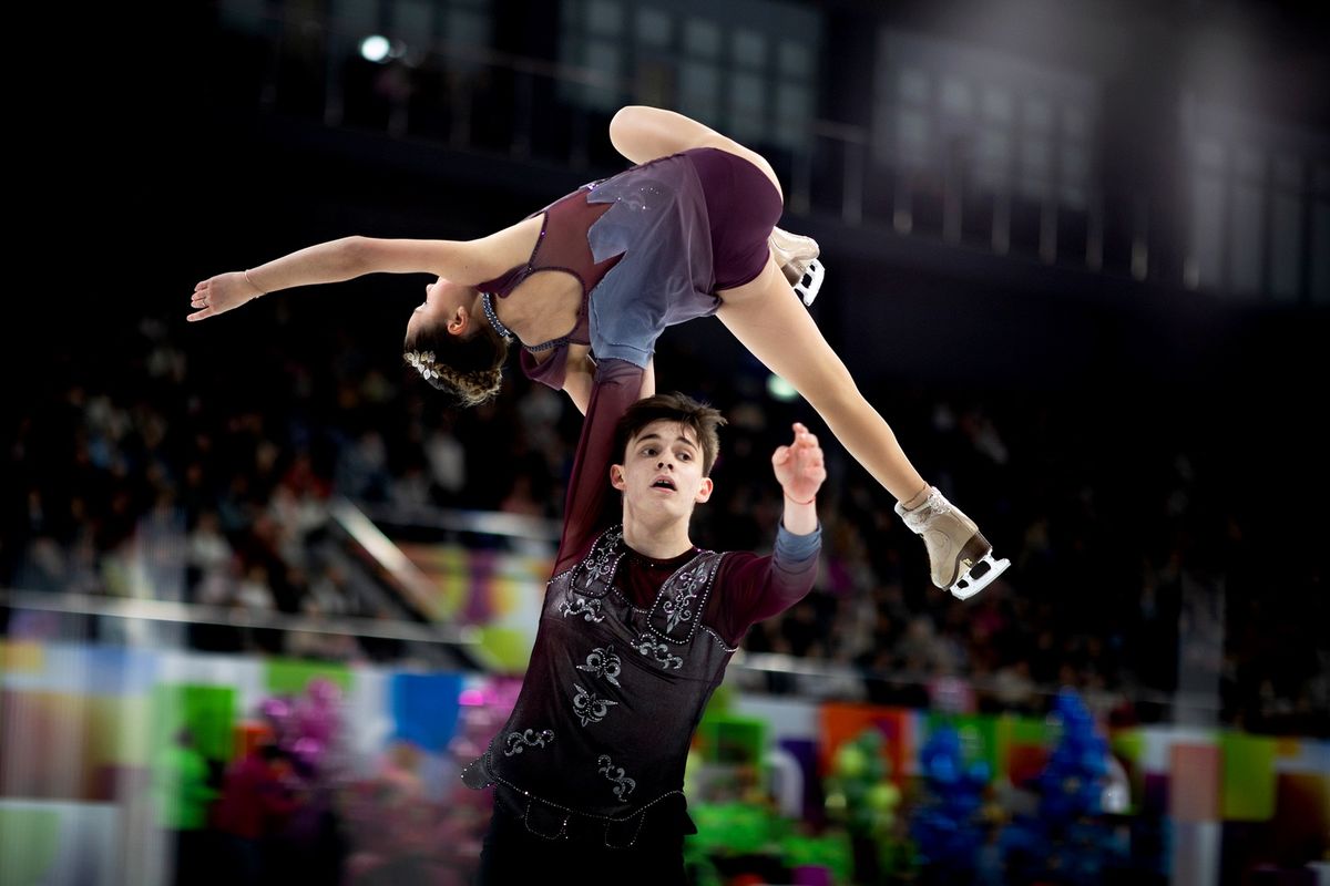 Губки бантиком Щербаковой, синие очки Косторной, Трусова в будоражащем топе. Воссоединение великого трио ТЩК: Фото