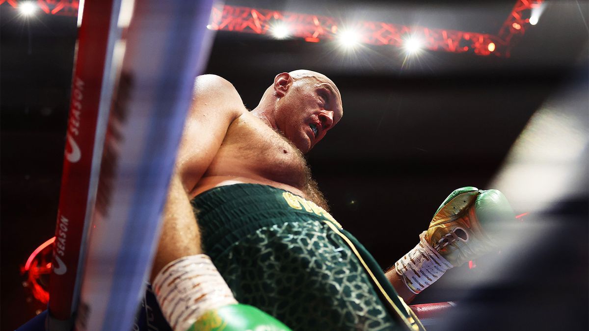 Махмудов сделал прогноз на бой Фьюри — Джошуа: «Его ждет легкая победа»