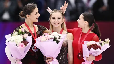 Камилла Нелюбова, Анна Фролова, Ксения Синицына