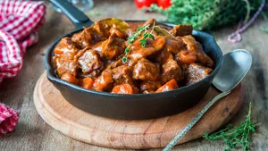 Готовлю говядину только по этому рецепту: мясо распадается на волокна и тает во рту — семья просит добавки