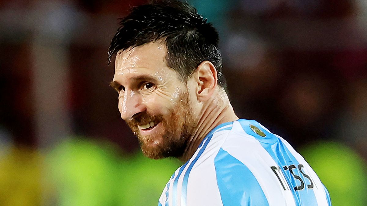 Месси вызван в сборную Аргентины на матчи с Венесуэлой и Пуэрто-Рико