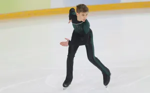 Звездочки Тутберидзе помогли Трусовой стать королевой КПК-2025. А турнир возродил дуэль гениев Лазарева и Федотова