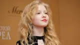 Стала знаменитой в четыре года и снималась с медведем: что еще известно про актрису Еву Смирнову