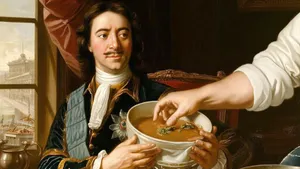 Это блюдо обожал сам Петр Первый, а в наши дни так уже не готовят: рецепт тех самых «Петровских щей»