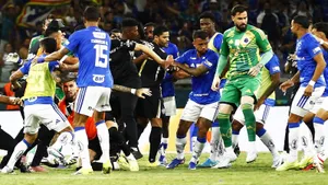 Экс-футболисты «Зенита» попали в исторический скандал: финал между «Крузейро» и «Атлетико» закончился дракой