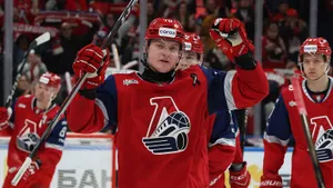 Чемпион КХЛ под руководством канадцев даст мастер-класс великому Ларионову. Прогноз на СКА — «Локомотив»