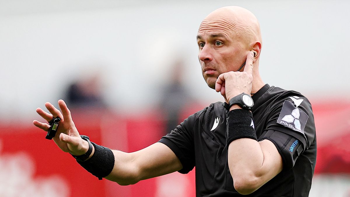 Лапочкин похвалил Карасева за решение не ставить пенальти в матче «Ахмат» — ЦСКА: «Грамотно разобрался»