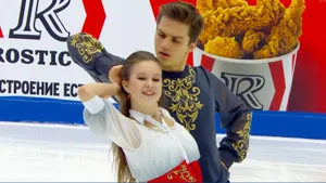 Дочь Слуцкой Варвара могла остаться без медали из-за падения партнера. Выиграли фигуристы 14 и 16 лет
