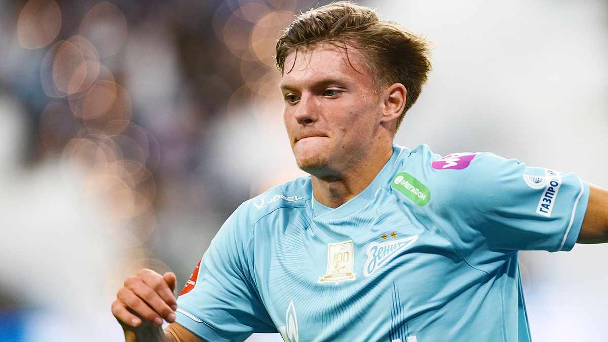 Мама таланта «Зенита» Шилова — о разрыве «крестов» у сына: «Старается не падать духом»