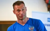 Экс-защитник сборной России Березуцкий и бывший тренер сборной Украины Ребров сыграли вместе в падел в Испании