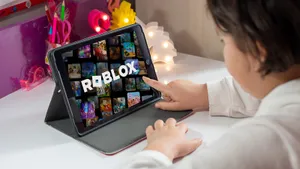 Как включить голосовой чат в Roblox в 2025: подробная инструкция