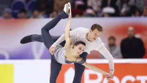 Все восхищаются четверным выбросом Бойковой/Козловского, но это пыль в глаза. Их баллы не мирового уровня