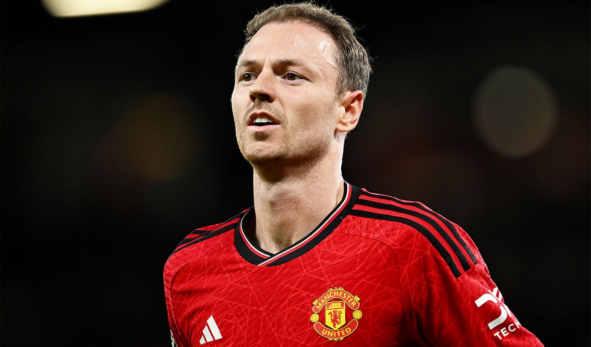 Чемпион Англии в составе «Манчестер Юнайтед» покинул свой пост в клубе спустя полгода после назначения