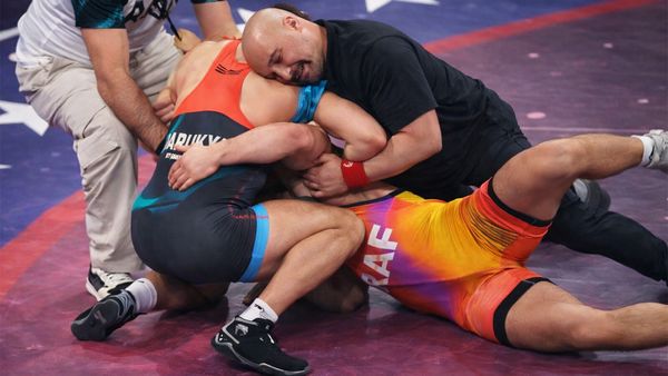 Снова массовая драка? Царукян проведет реванш с дерзким американским борцом, который его спровоцировал