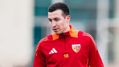 Денис Макаров