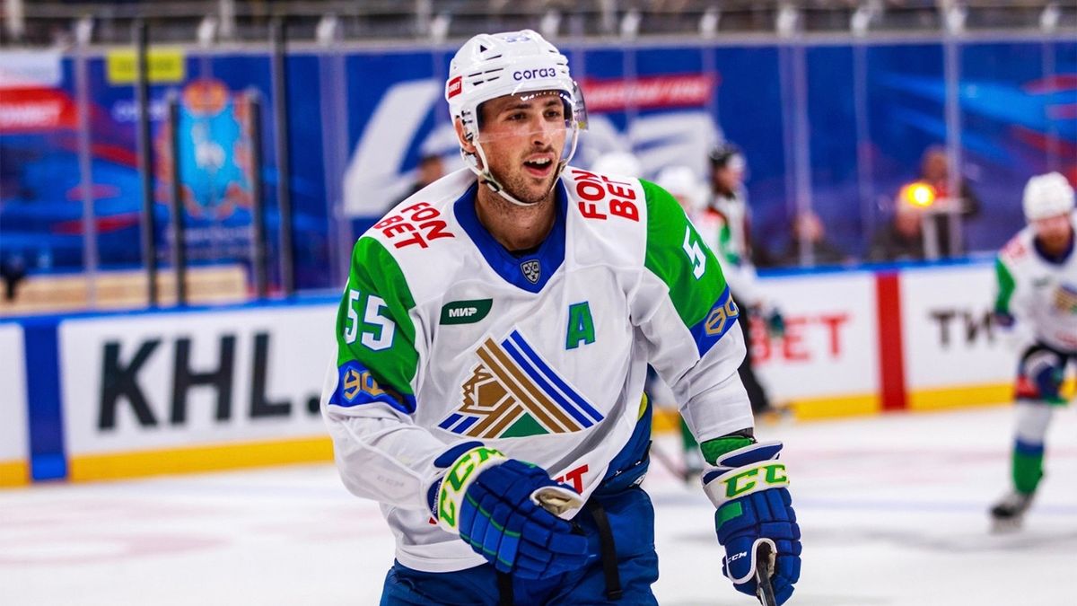 «Даже в НХЛ не видел таких условий». Хмелевски — о подписании контракта с «Ак Барсом»