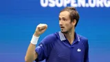 Медведев выиграл 2,5 млн долларов, победив Джоковича в финале US Open